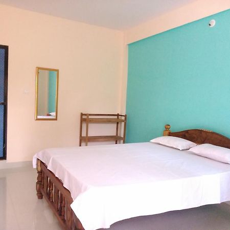 La Blanche Guest House Калангут Экстерьер фото