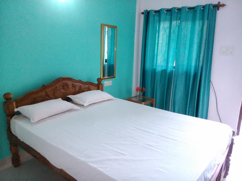 La Blanche Guest House Калангут Номер фото